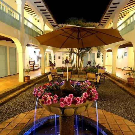 Hotel Aqua Vitae Вилья-де-Лейва Экстерьер фото